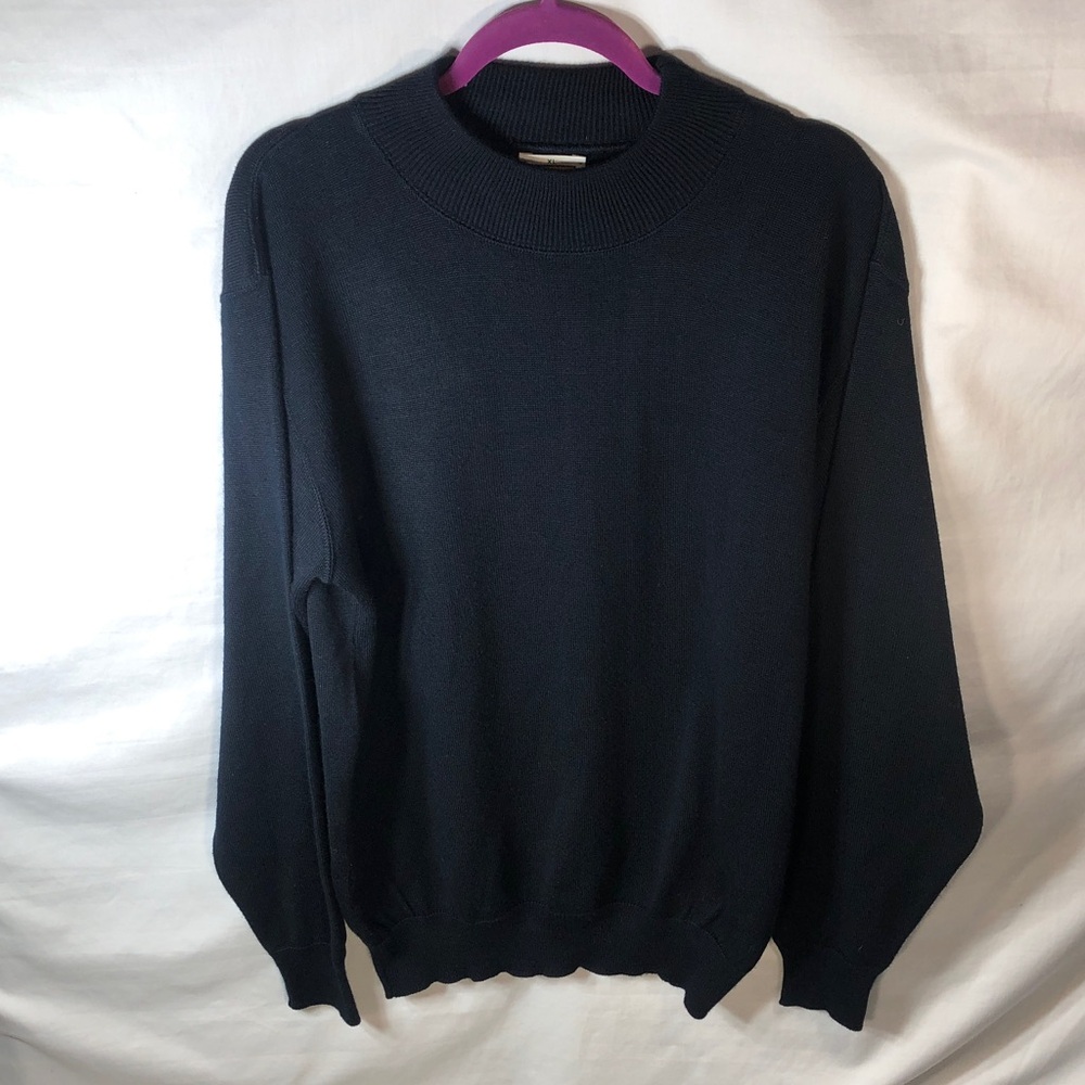 Classic SAI  Unisex Navy Blue Crewneck Sweater - Picture 2 of 8